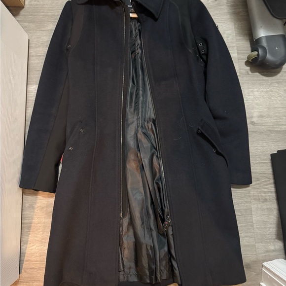 Victorinox Dark Navy Jacket. Like new - Picture 4 of 16